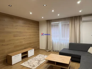 Na prenájom 2-izbový byt, 58 m², Komárno, Budovateľská