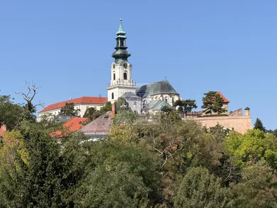 Na prenájom 2-izbový byt, 60 m², Nitra, Podzámska