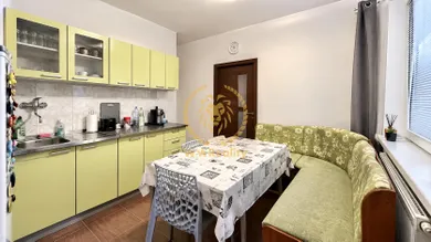 Na prenájom 3-izbový byt, 75 m², Žilina, Fatranská