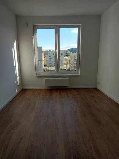 Na predaj 4-izbový byt, 116 m², Bratislava-Devínska Nová Ves