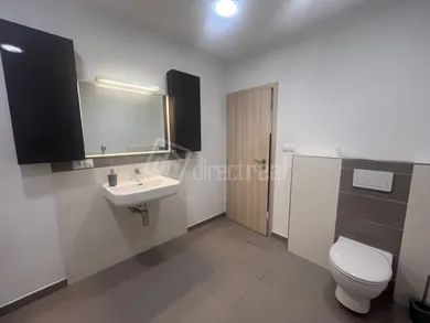 Na prenájom 3-izbový byt, 79 m², Pezinok, Ul.SNP