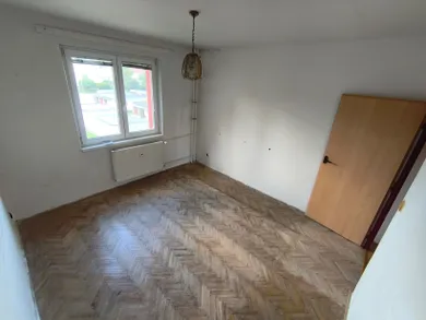 Na predaj 2-izbový byt, 54 m², Kysucké Nové Mesto, Nábrežná