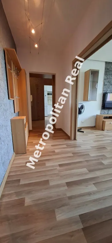 Na prenájom 3-izbový byt, 70 m², Bratislava-Petržalka, Pečnianska