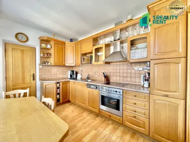 Na predaj 3-izbový byt, 80 m², Žilina, Predmestská