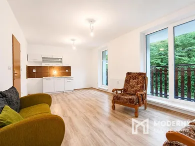 Na predaj 3-izbový byt, 61 m², Omastiná