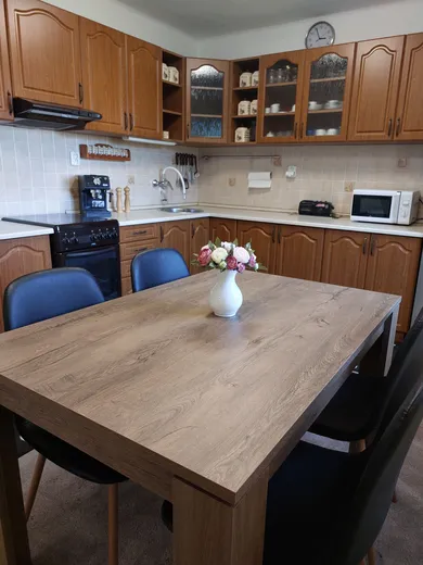 Na prenájom 2-izbový byt, 48 m², Bratislava-Ružinov, Koceľova