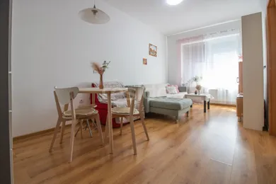 Byty na prenájom 2-izbový, Bratislava-Dúbravka · €650