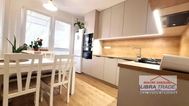 Na predaj 3-izbový byt, 80 m², Komárno