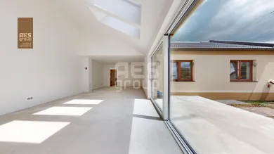 Na predaj dom, 114 m², Veľký Biel, Poľovnícka
