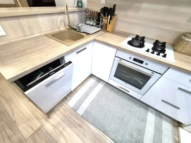 Na predaj 2-izbový byt, 42 m², Košice-Nad jazerom, Meteorová