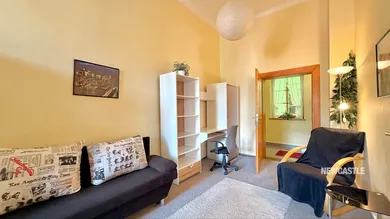 Na prenájom 2-izbový byt, 100 m², Banská Bystrica, Námestie SNP