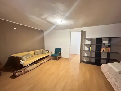 Na predaj 2-izbový byt, 80 m², Kossuth Lajos