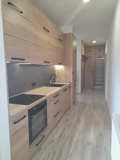 Na predaj 3-izbový byt, 79 m², Liptovský Mikuláš, Kpt. Nálepku