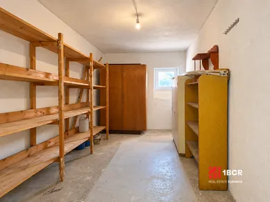 Na predaj 2-izbový byt, 64 m², Pezinok, Holubyho