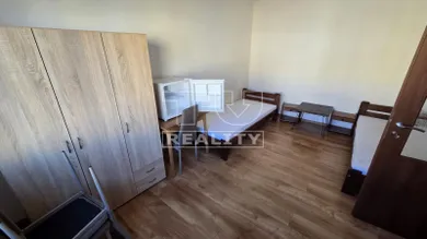 Na predaj 4-izbový byt, 90 m², Žilina