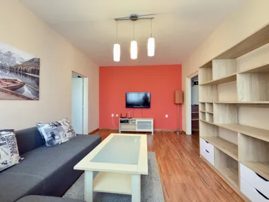 Na prenájom 2-izbový byt, 52 m², Košice-Západ, Popradská