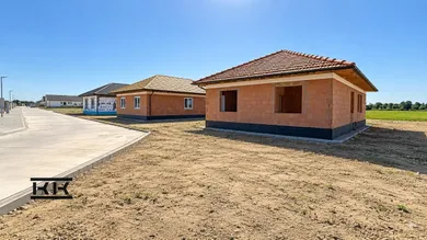 Na predaj 4-izbový dom, 99 m², Topoľnica