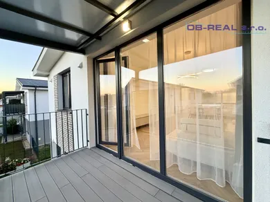 Na prenájom 3-izbový byt, 96 m², Sládkovičovo, Štvrť Marína