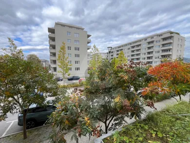 Na prenájom 2-izbový byt, 60 m², Žilina, Vlčince II