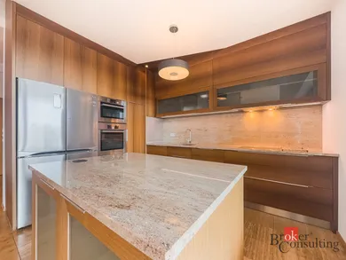 Na prenájom 5-izbový byt, 155 m², Bratislava-Staré Mesto