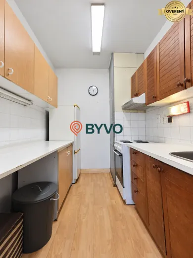 Na prenájom 2-izbový byt, 55 m², Bratislava-Karlova Ves