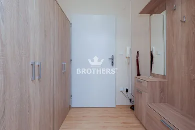 Na predaj 2-izbový byt, 52 m², Bučany