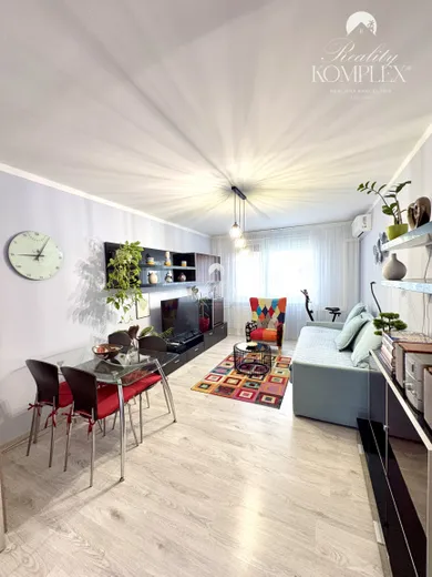 Na predaj 2-izbový byt, 63 m², Komárno