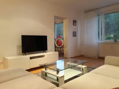Na predaj 1-izbový byt, 39 m², Zvolen
