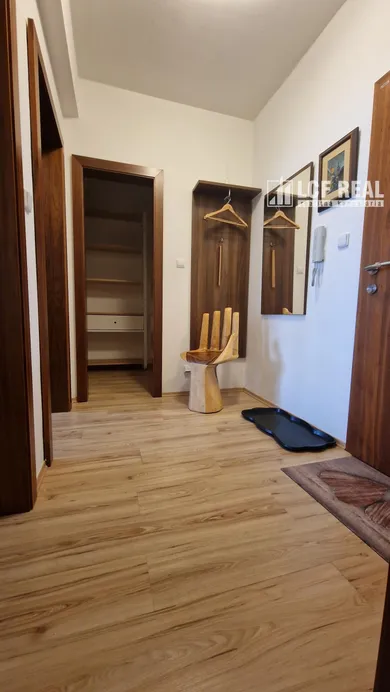 Na predaj 2-izbový byt, 47 m², Veľká Lomnica