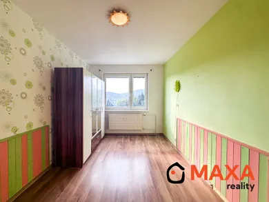 Na prenájom 3-izbový byt, 70 m², Prievidza