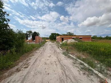 Na predaj pozemok, 655 m², Lehnice