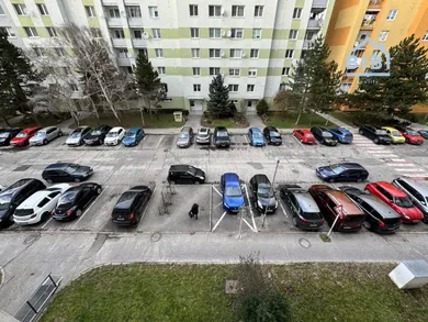 Na predaj 3-izbový byt, 67 m², Piešťany, M. Bela