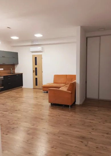 Byty na prenájom 3-izbový, Stupava · €870