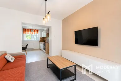 Na predaj 2-izbový byt, 55 m², Žilina, Hollého