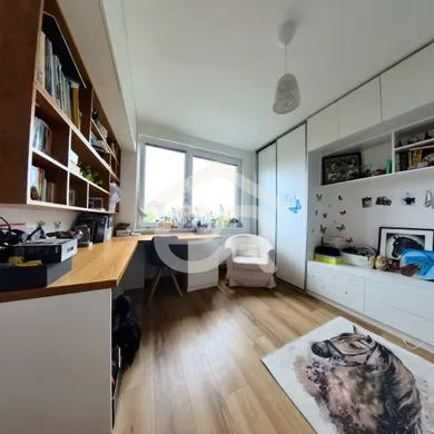 Na predaj 4-izbový byt, 100 m², Nitra, Bazovského