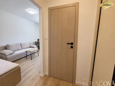 Na predaj 1-izbový byt, 19 m², Trenčín, Hodžova