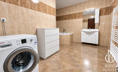 Na predaj 2-izbový byt, 95 m², Bratislava-Karlova Ves, Kresánkova