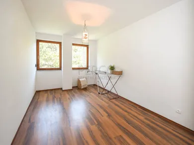 Na prenájom 3-izbový byt, 118 m², Bratislava-Nové Mesto