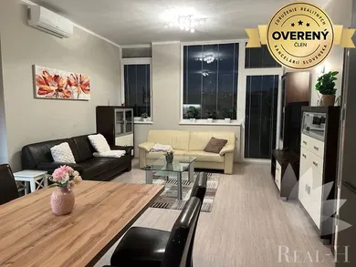 Apartments for sale, 4-room in Bratislava-Ružinov · €494,000