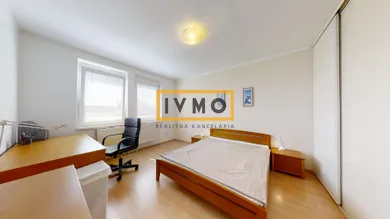 Na prenájom 2-izbový byt, 54 m², Bratislava-Nové Mesto, Piešťanská