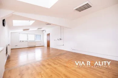 Lokale komercyjne na wynajem, Bratislava-Petržalka · €975