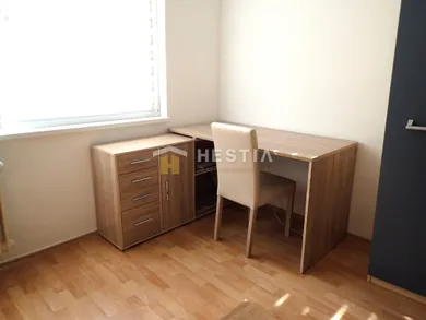 Na prenájom 3-izbový byt, 75 m², Senica, Senica / J. Kráľa