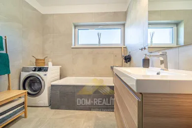 Na predaj 3-izbový dom, 90 m², Stupava, Jelenia 7/B