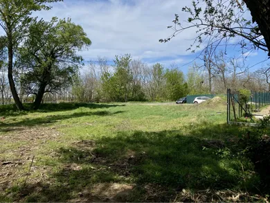 Na predaj pozemok, 80 m², Bratislava-Devínska Nová Ves