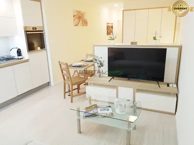 Na prenájom 1-izbový byt, 47 m², Bratislava-Ružinov, Trnavská cesta