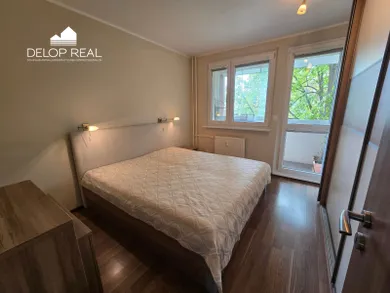 Na prenájom 4-izbový byt, 81 m², Bratislava-Dúbravka, Tranovského