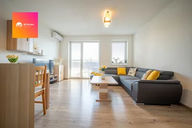 Na prenájom 2-izbový byt, 45 m², Sereď, Cukrovarská