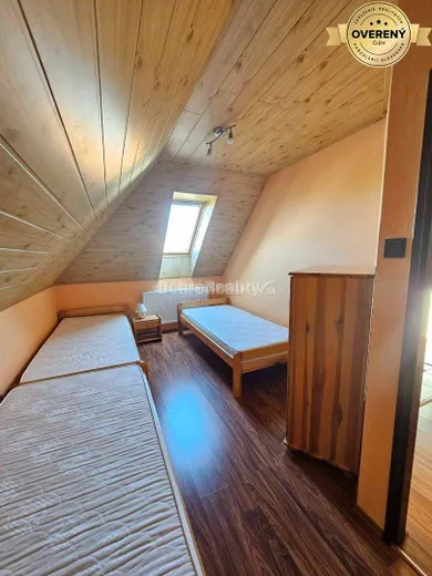 Na predaj 5-izbový dom, 94 m², Žarnovica