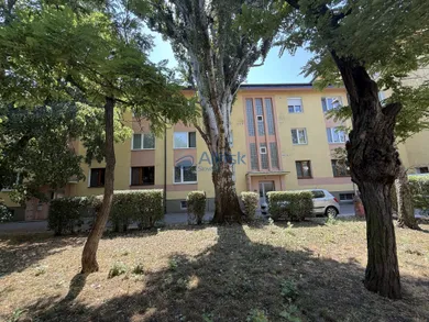 Квартири в оренду, 2-кімнатні, Šaľa · €550