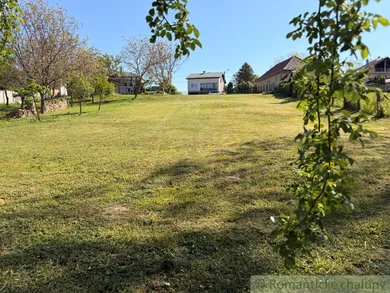 Na predaj pozemok, Kolta